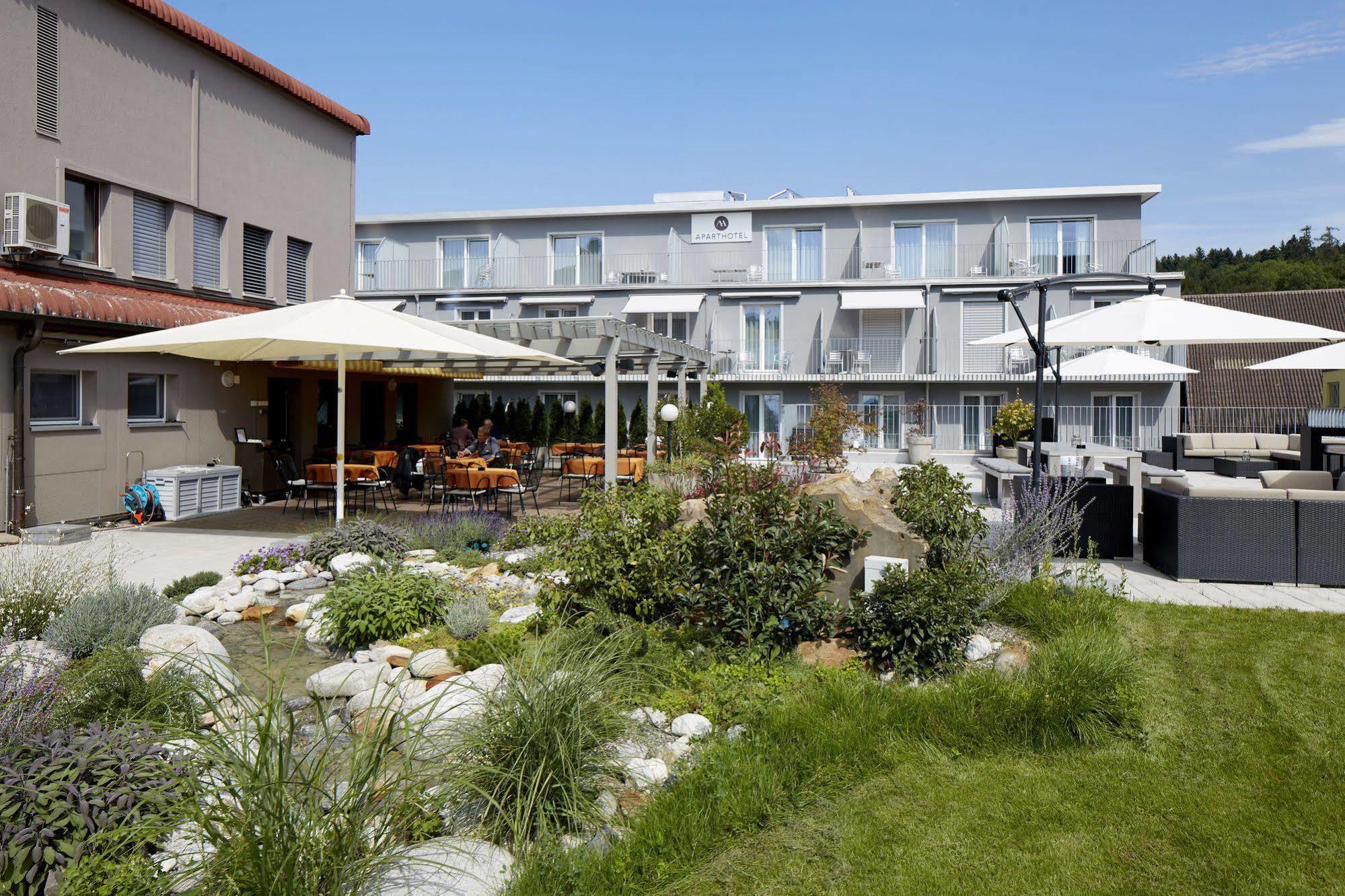อพาร์ตโฮเต็ล บาเดิน Hotel ภายนอก รูปภาพ